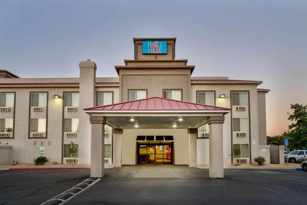 Motel 6-Hesperia, Ca - West Main Street I-15 Exteriör bild